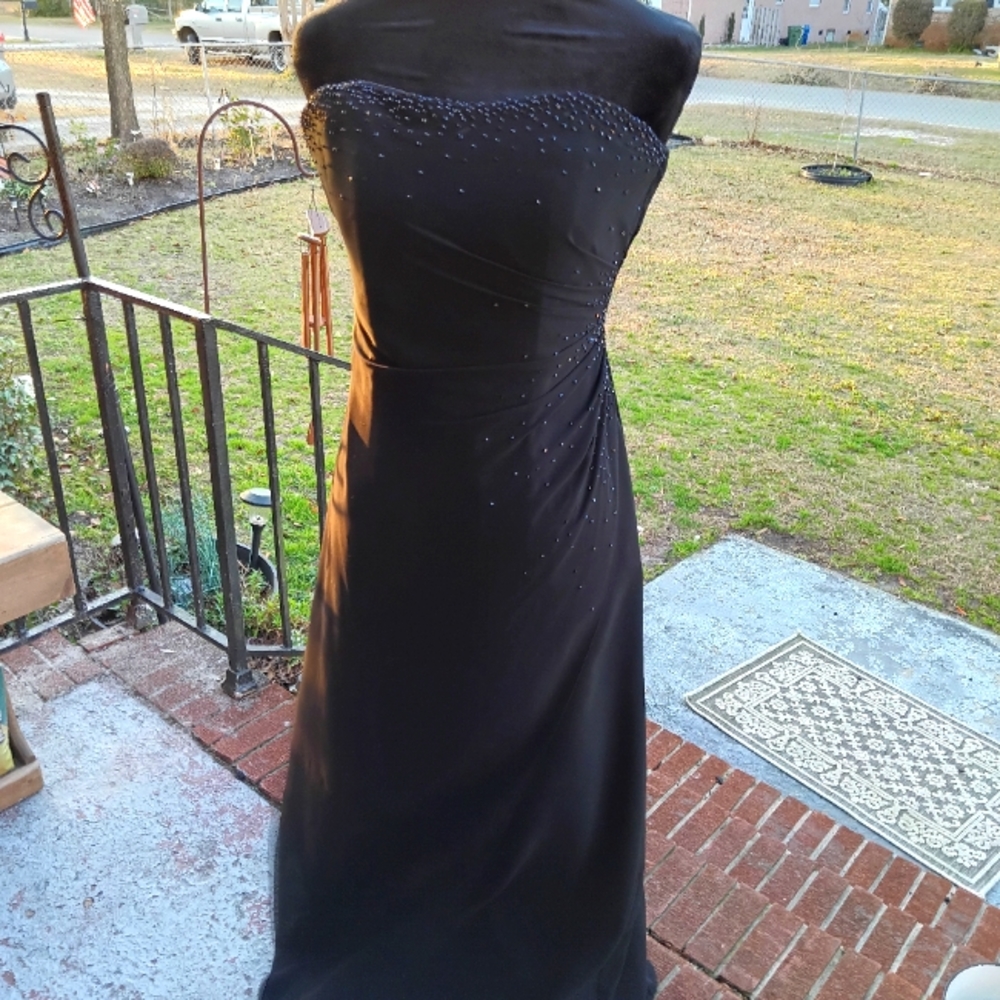 Strapless dress